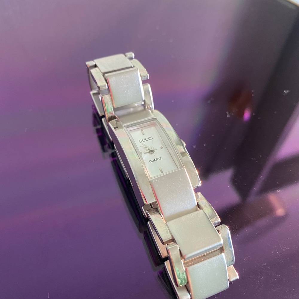 Gucci silver watch - Picture 3 of 5